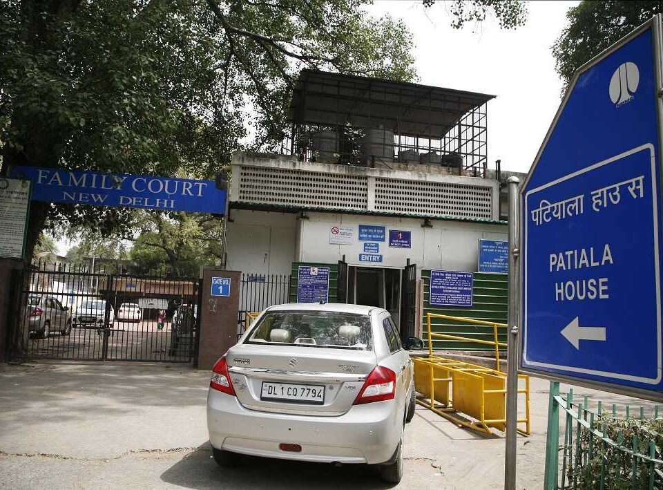 Divorce Lawyer at Patiala House Court, Delhi