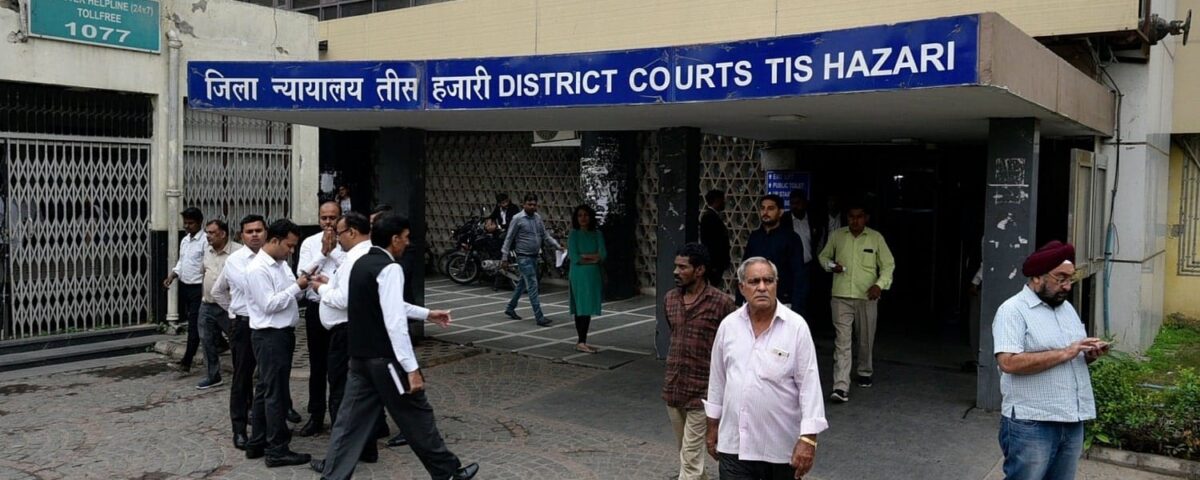 top 10 lawyers in tis hazari court