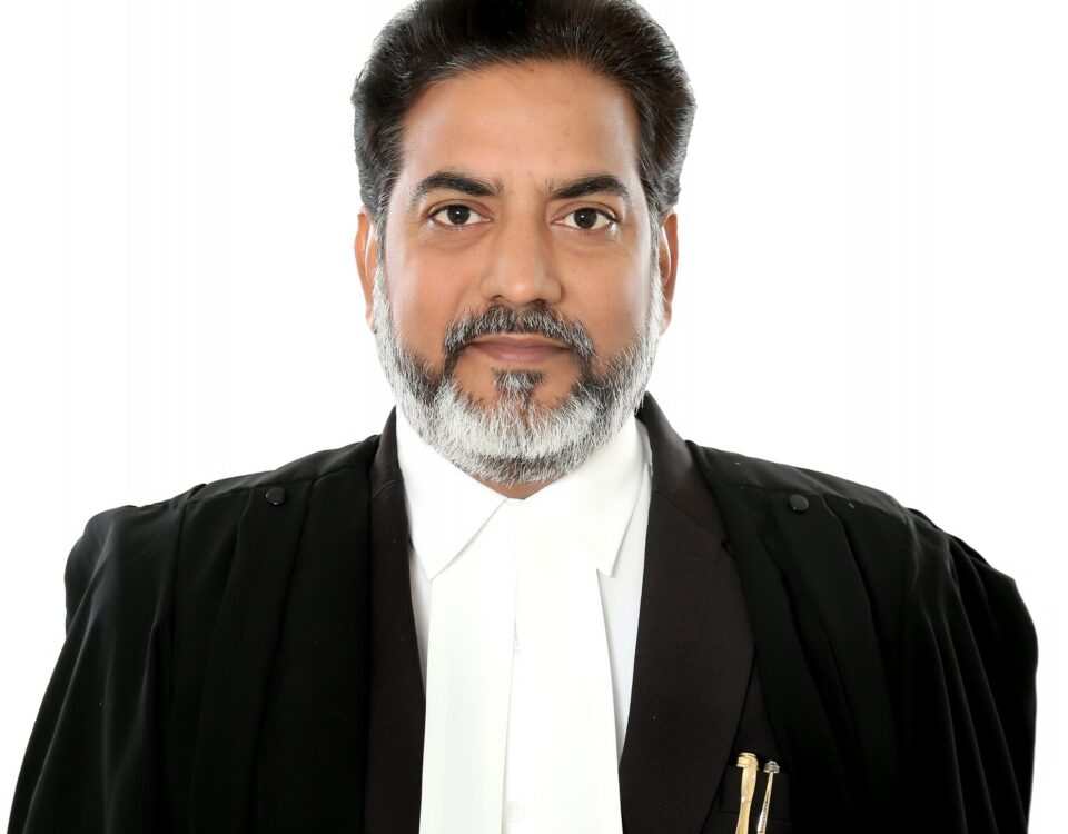 Advocate AK Tiwari – Top Divorce Lawyer in Saviour Green Arch, Greater Noida West