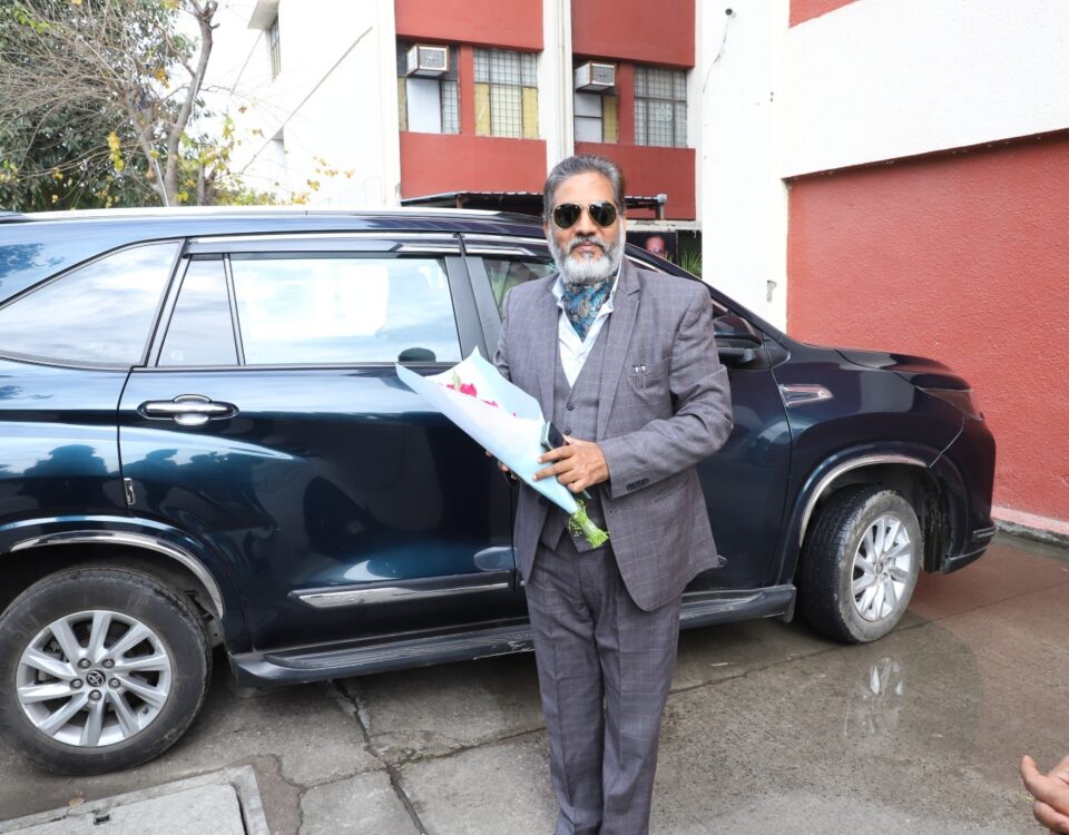 Advocate AK Tiwari – Top Divorce Lawyer in Kavi Nagar | Best Family Lawyer Ghaziabad